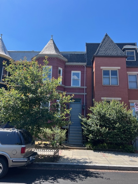 Building Photo - 224 N St NW