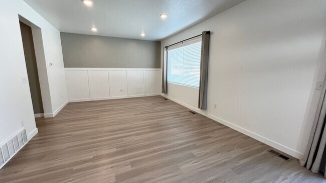 Building Photo - 4 Bed/ 3.5 Bathroom house in Lehi