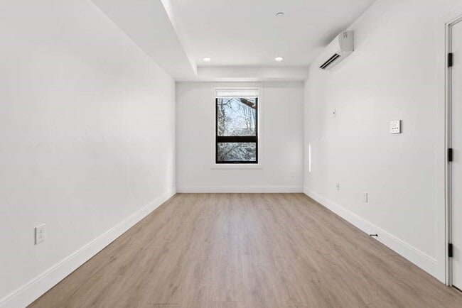 Foto del edificio - 1137 Washington St