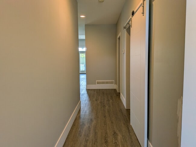 Building Photo - 6567 Fern St