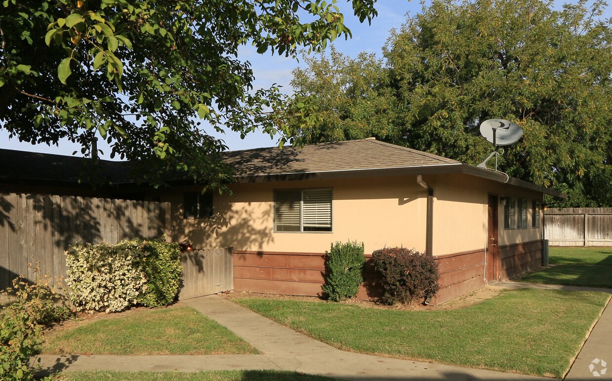 Building Photo - Malvern Apartments