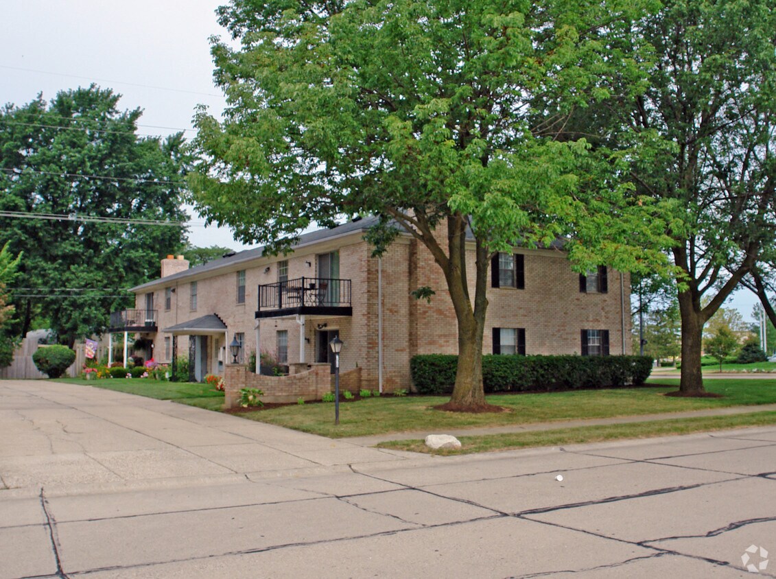Building Photo - 290 E Alex Bell Rd