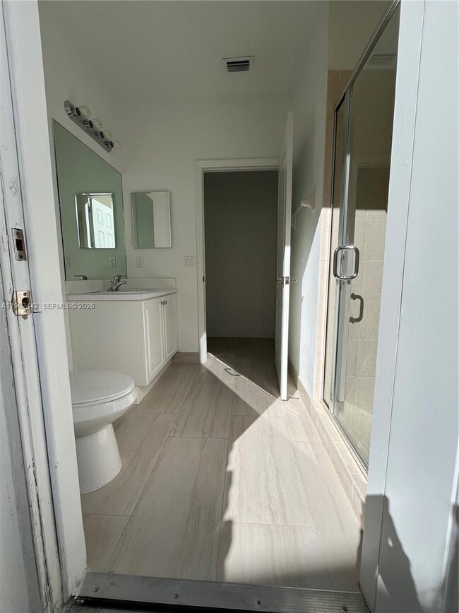 Building Photo - 238 NE 31st Ave