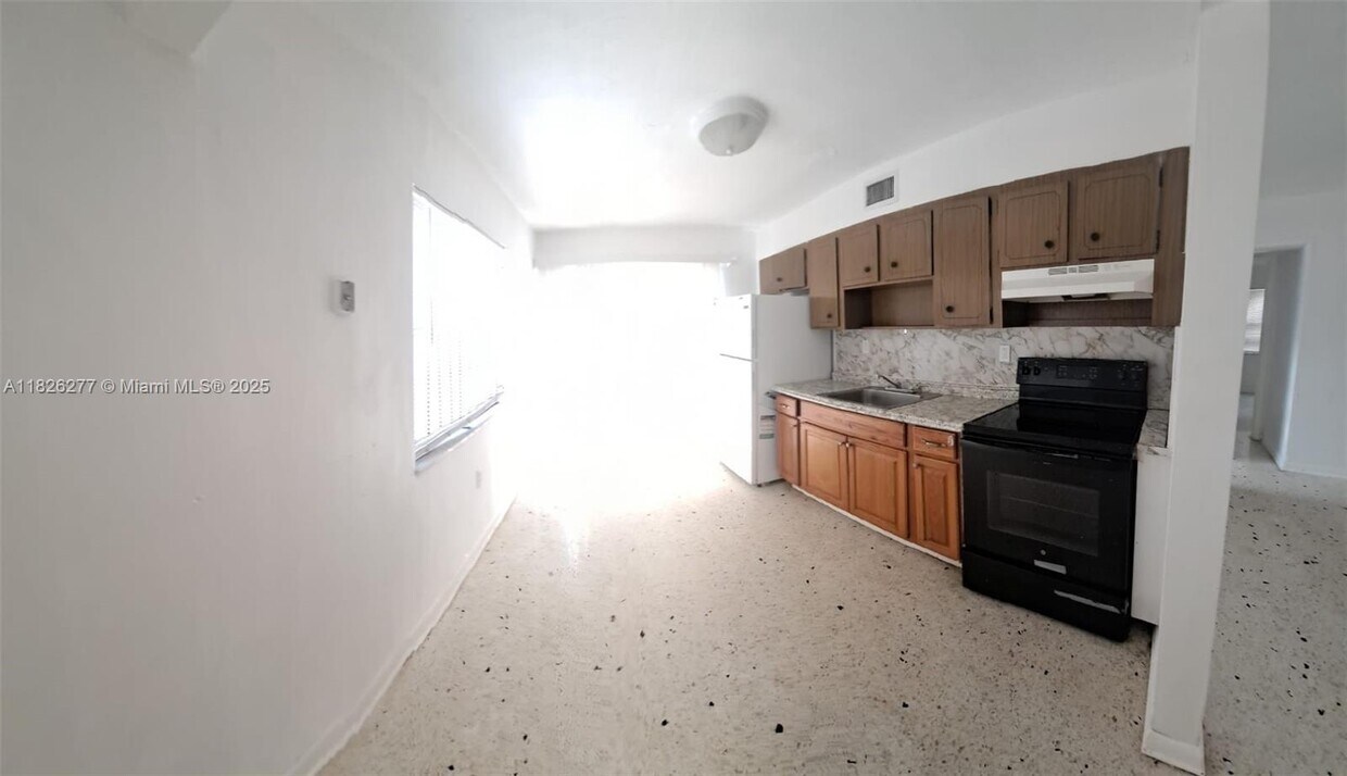 Foto del edificio - 1442 NW 1st St