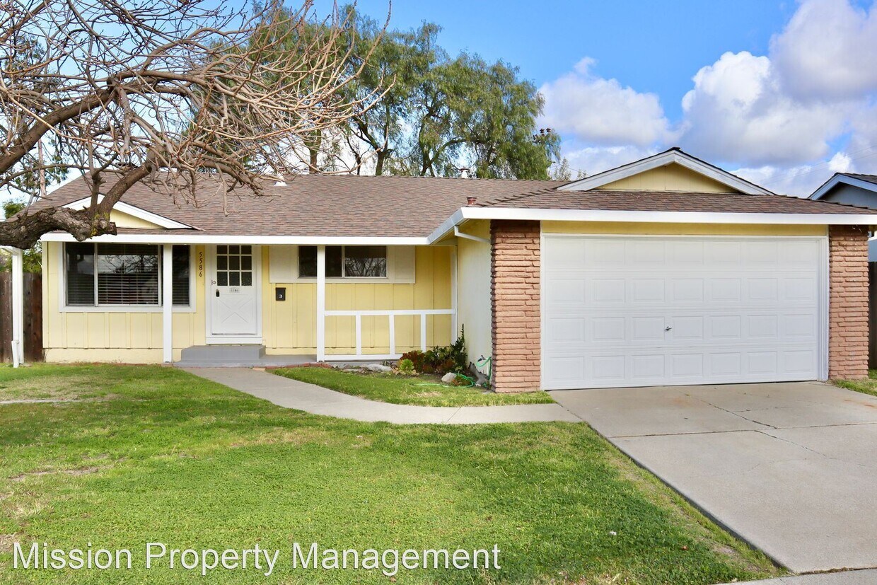 Primary Photo - 3 br, 1 bath House - 5586 Farina Ln