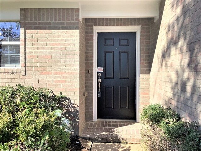 Building Photo - 5011 Westwood Pines Drive