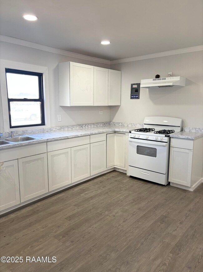 Foto del edificio - 1012 Virginia St