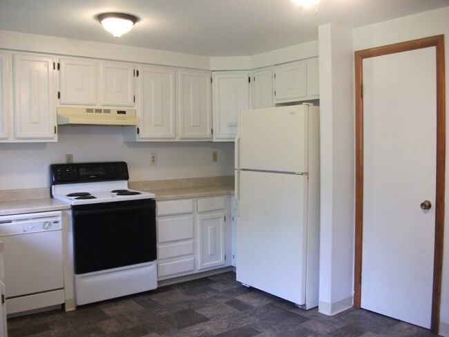 Building Photo - 636 Sunflower Dr