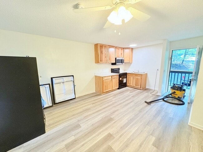 Building Photo - 207 Cochran Rd