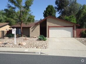Building Photo - 1726 Jasmine St