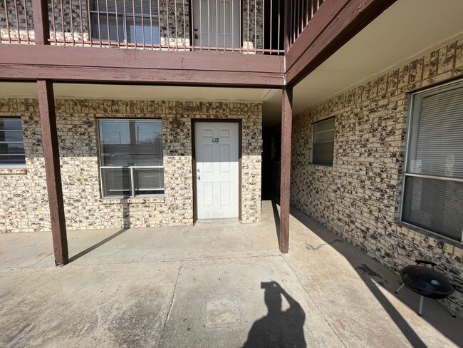 Foto del edificio - 3107 Atkinson Ave