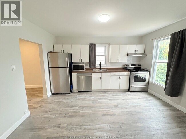 Photo du bâtiment - 820 Marion Ave