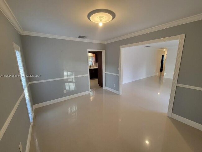 Building Photo - 9241 Nautilus Dr