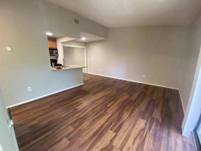 Foto del edificio - 8715 Belle Rive Blvd