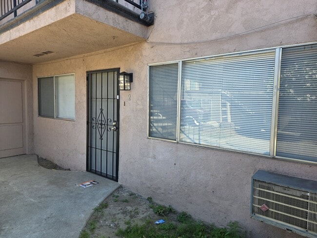 Photo - 2044 S Nautical St (Anaheim, CA) Apartment