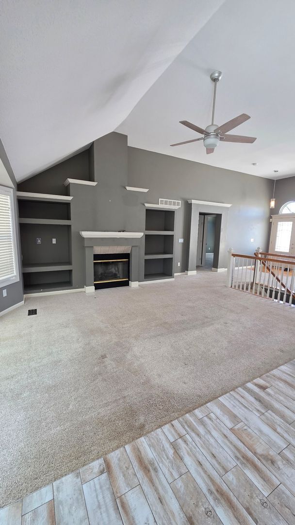 Foto del edificio - Stunning 4BR 3BA Home w/ Garage & Deck • Full Kitchen Suite • Deck in Platte City