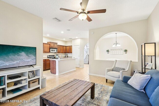 Foto del edificio - 604 Briar Way Ln