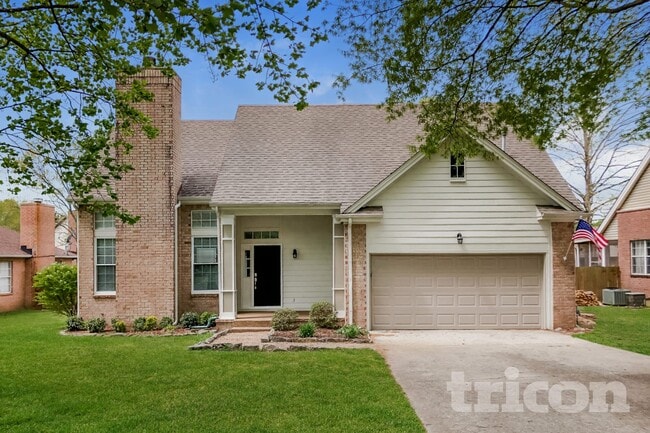 Building Photo - 304 Park Glen Dr