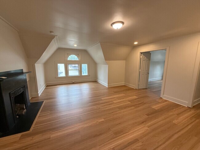 Foto del edificio - 3700 Brighton Rd