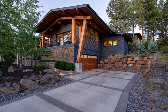 Foto del edificio - Stunning Mountain Home