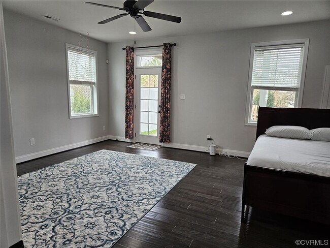 Building Photo - 5249 Bedford Falls Cir
