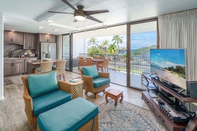 Building Photo - Maui Parkshore 410