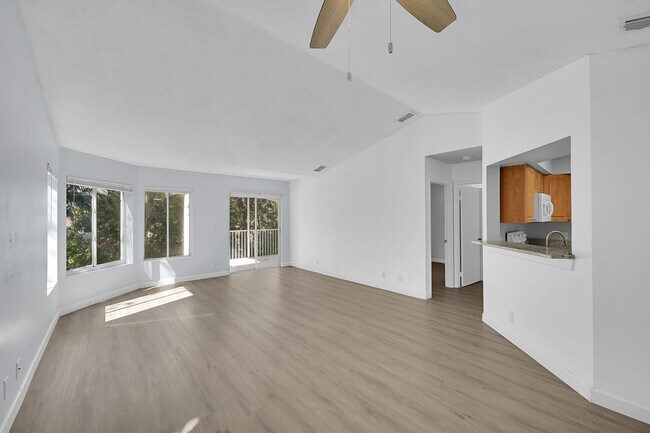 Foto del edificio - 815 Boynton Beach Blvd