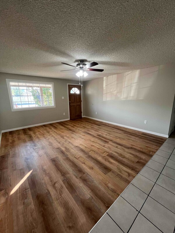 Foto del edificio - 1712 W Voltaire Ave