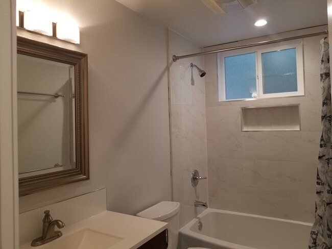 Full bath with heated floor - 4070 149th Ave SE