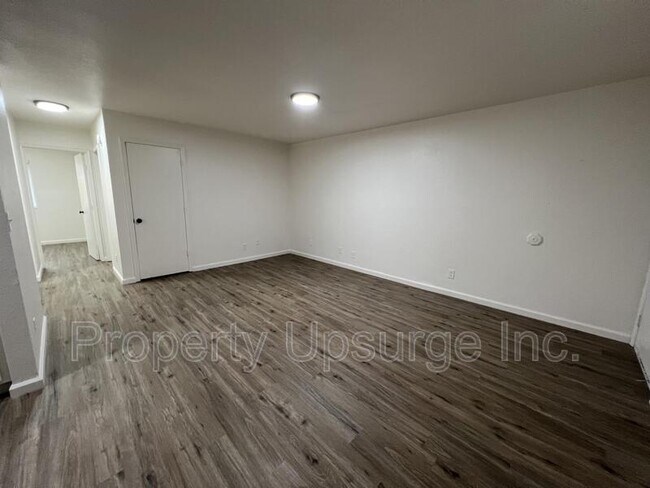 Building Photo - 2950 Lanning Ave