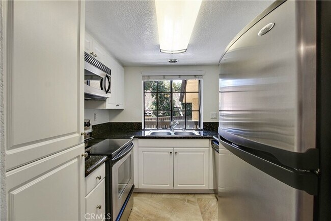 Foto del edificio - 25571 Indian Hill Ln