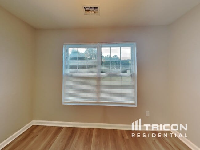 Building Photo - 4309 Grandover Dr