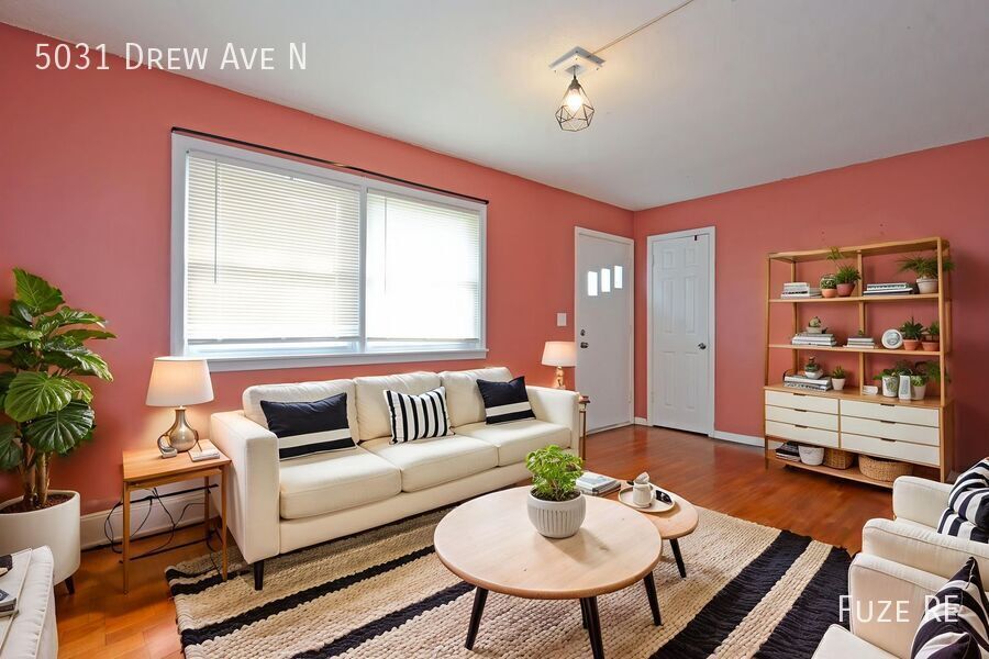 Foto principal - 5031 Drew Ave N