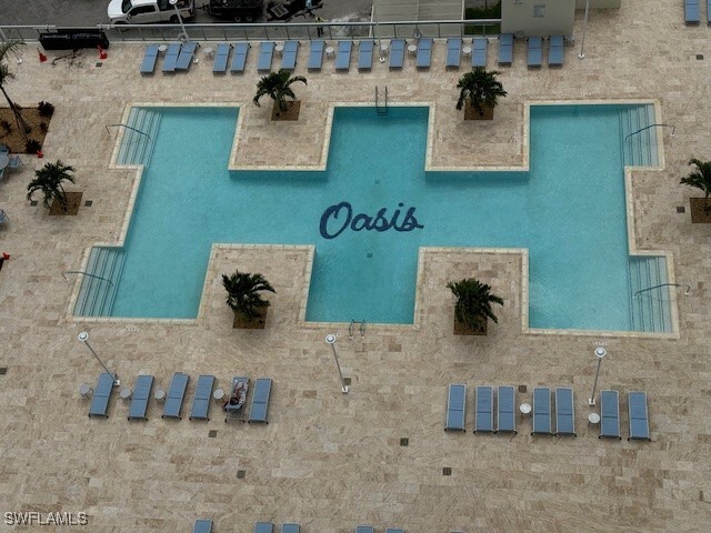 Foto del edificio - 3000 Oasis Grand Blvd