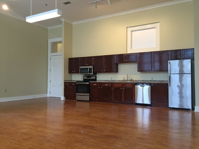 Foto del edificio - 715 Sherman St