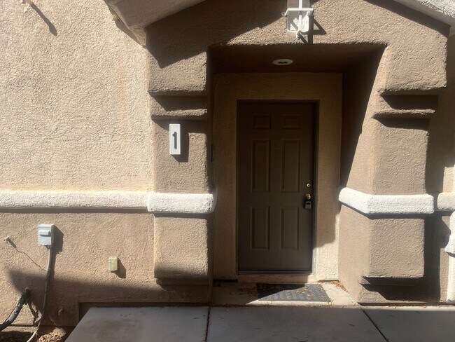 Foto del edificio - 2 bedroom 2 bath condo Gated community Nor...
