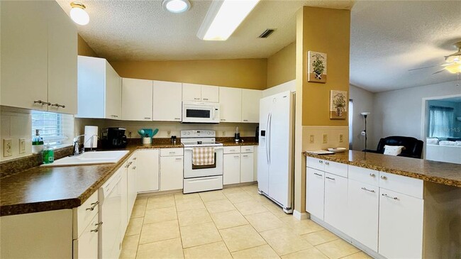 Foto del edificio - 1416 Lindsey Ln