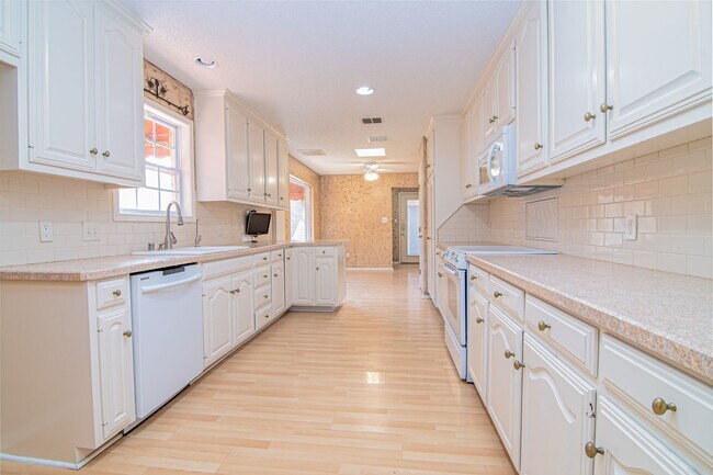 Foto del edificio - 3527 Boyd Ave