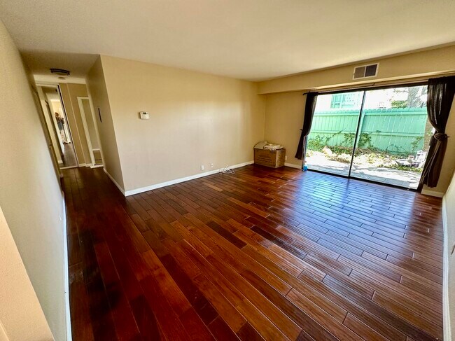 Foto del edificio - 20405 S Vermont Ave