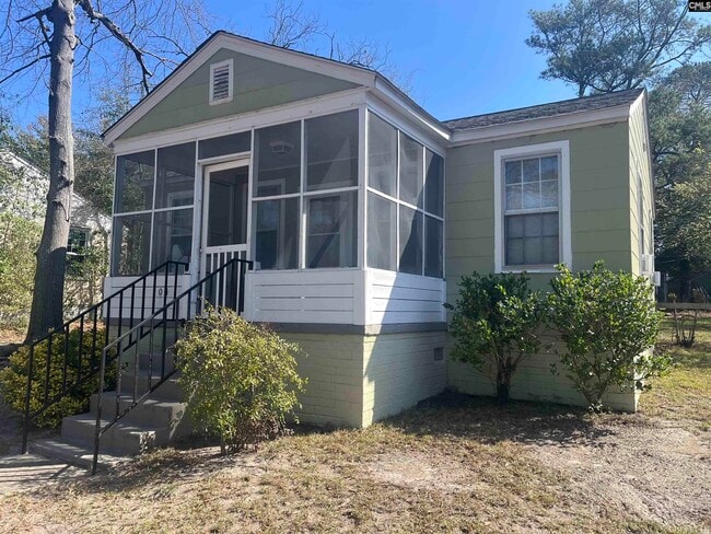 Building Photo - 704 S Bonham Rd