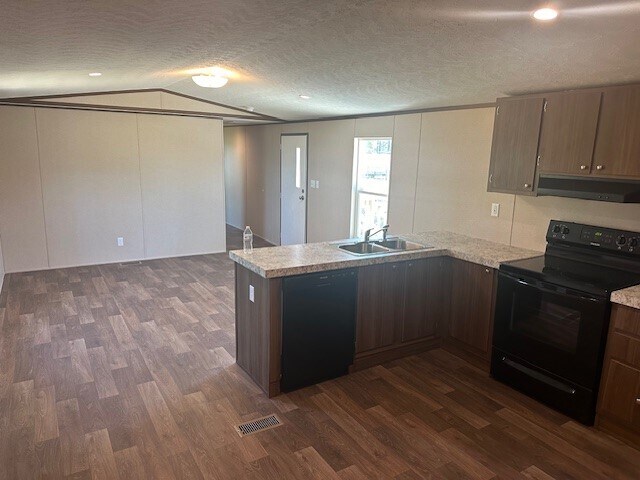 Foto del edificio - 614 CR 5253