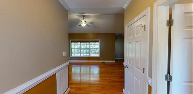 Building Photo - 3930 Brookgreen Dr