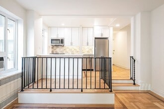 Building Photo - 20 E 35th St