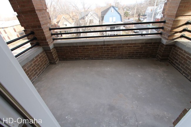 Building Photo - 1148 Park Ave