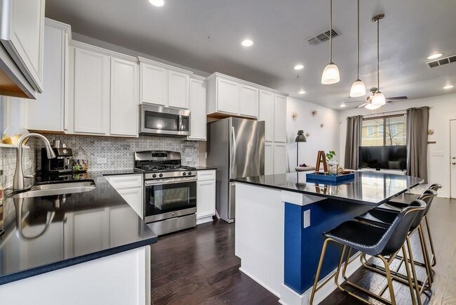 Foto del edificio - 7611 Wolverine St