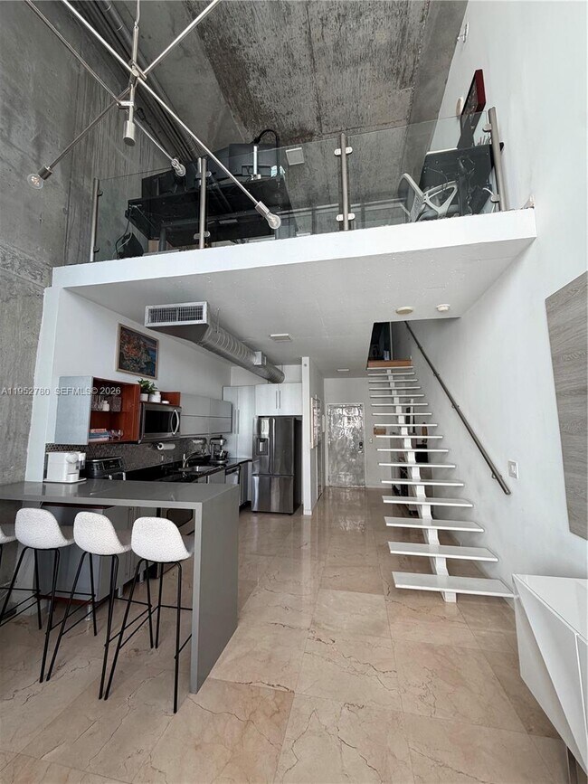 Foto del edificio - 690 SW 1st Ct