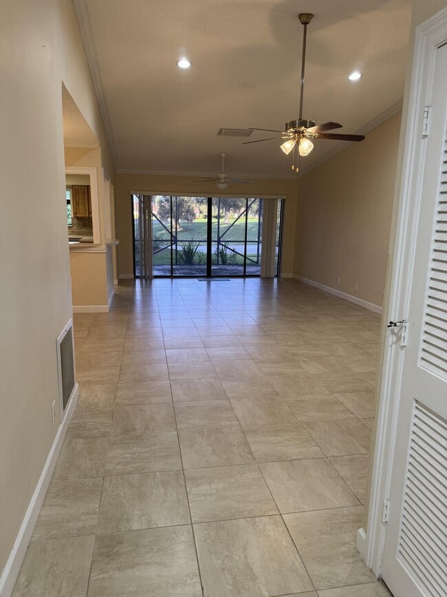 Building Photo - 2632 SW Willowood Cir