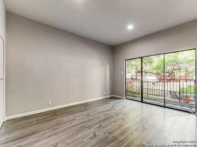 Foto del edificio - 8642 Fredericksburg Rd