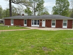 Building Photo - 2552 S Woodland Trail