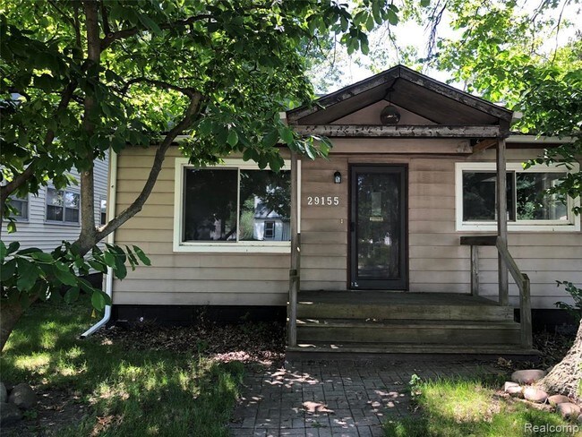 29155 Tawas St Madison Heights Mi 48071 House For Rent In